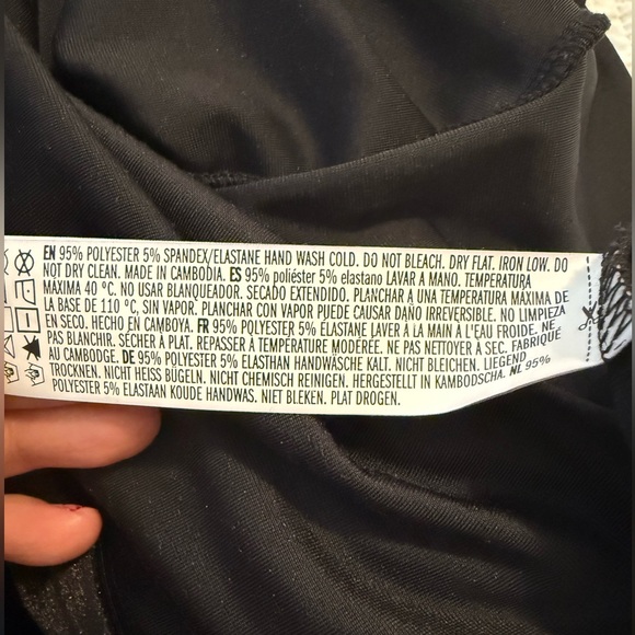 Forever 21‎ Black Velvet Mini Dress Womens Small Goth Witchy Whimsigoth 90s Y2K - Picture 2 of 6